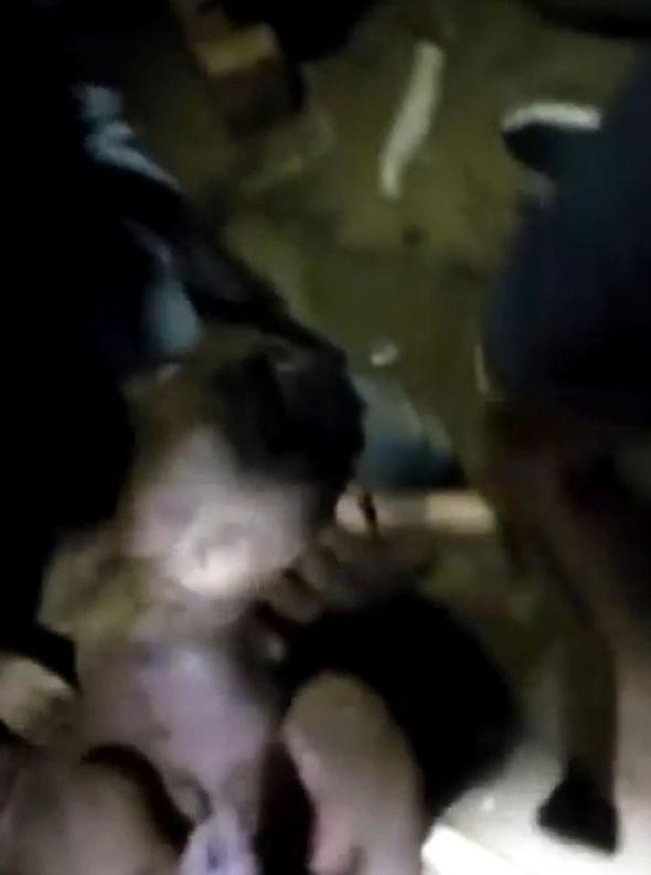 Toprağın altına gömülen bebek sekiz saat sonra  çıkarıldı! - Resim: 2