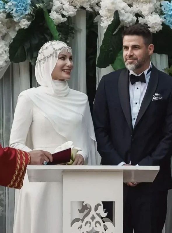 Gamze Özçelik'ten set karesi! Beğeni topladı... - Resim: 2