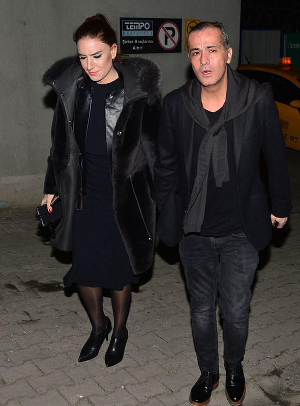 Bekarlık dönemini noktaladı! Yeni sevgilisiyle ilk kez el ele - Resim: 3