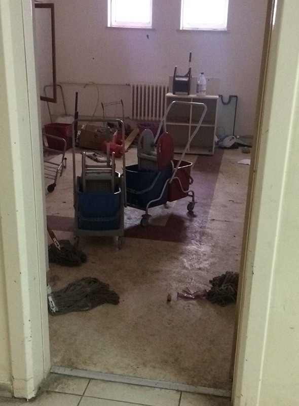 Bu nasıl okul? Veliler ve öğrenciler isyan etti! - Resim: 4