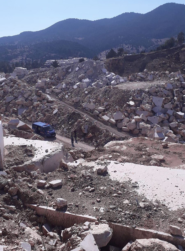 İşçinin korkunç ölümü! 2 tonluk mermerin altında... - Resim: 4