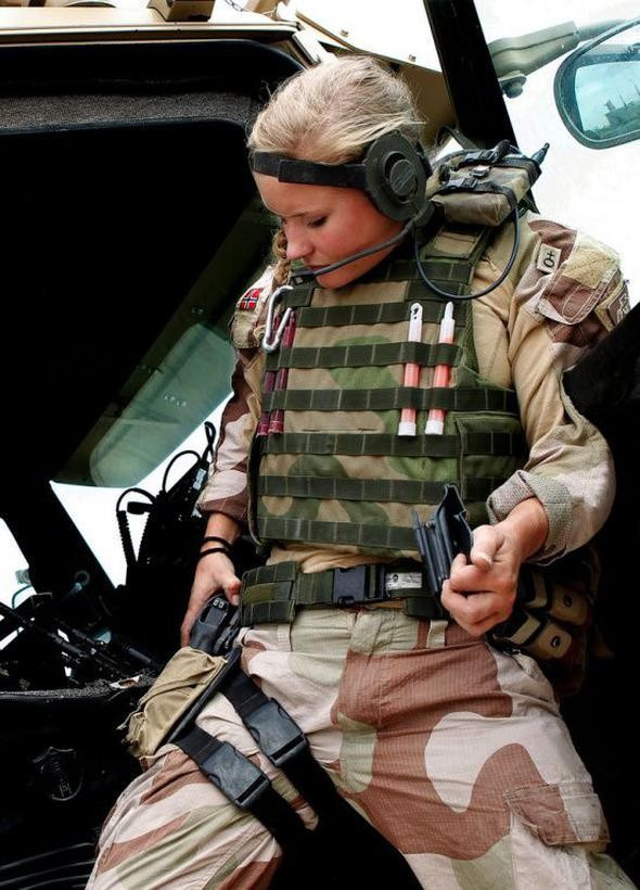 Norveç'in kadın askerlerine bakın onlara avcı diyorlar - Resim: 1