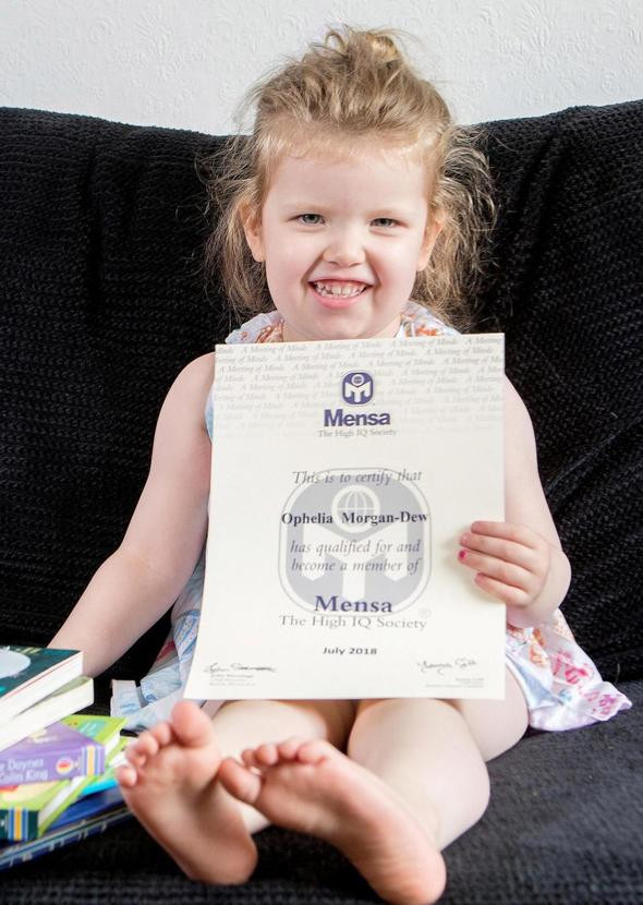 Hawking ve Einstein' solladı! Henüz 3 yaşında ama... - Resim: 4