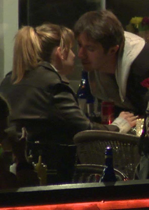  Farah Zeynep Abdullah yeni aşkıyla dudak dudağa yakalandı!  - Resim: 2