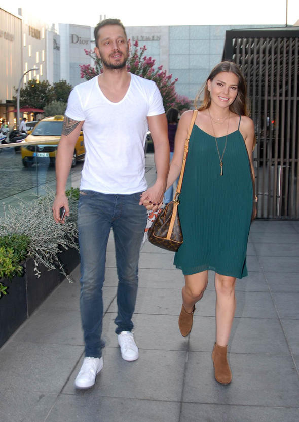 Murat Boz'la Aslı Enver ayrıldı! 2,5 yıllık aşk bitti - Resim: 4