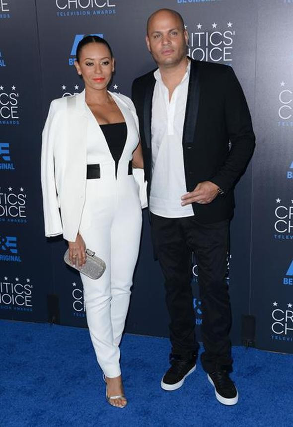 Ünlü şarkıcının boşanma nedenine bakın eşi dadıyı hamile bıraktı - Resim: 4