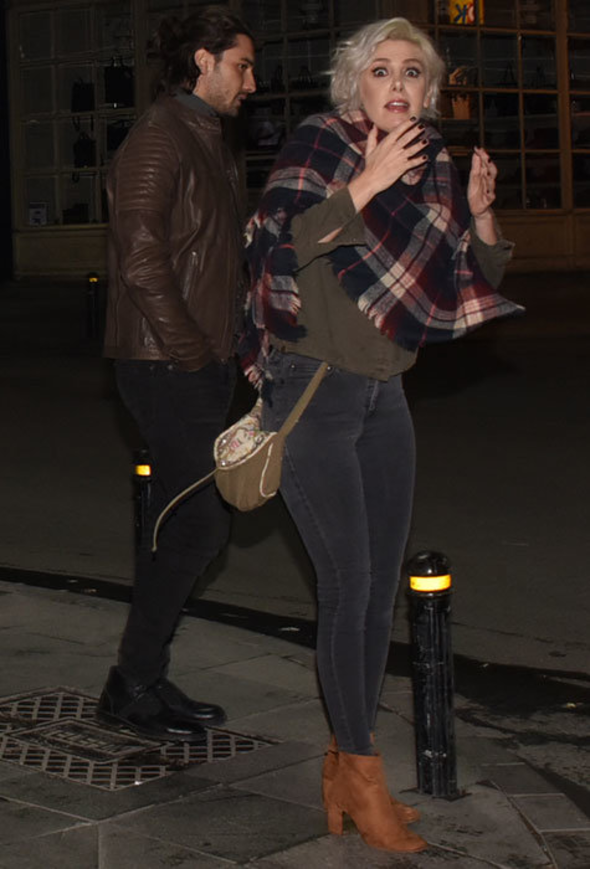 Çapkınlık yaparken basıldı muhabirlere yalvardı! - Resim: 4