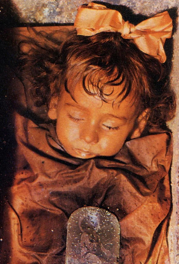 Aradan asılar geçti ama o hala bu halde bekliyor - Resim: 4