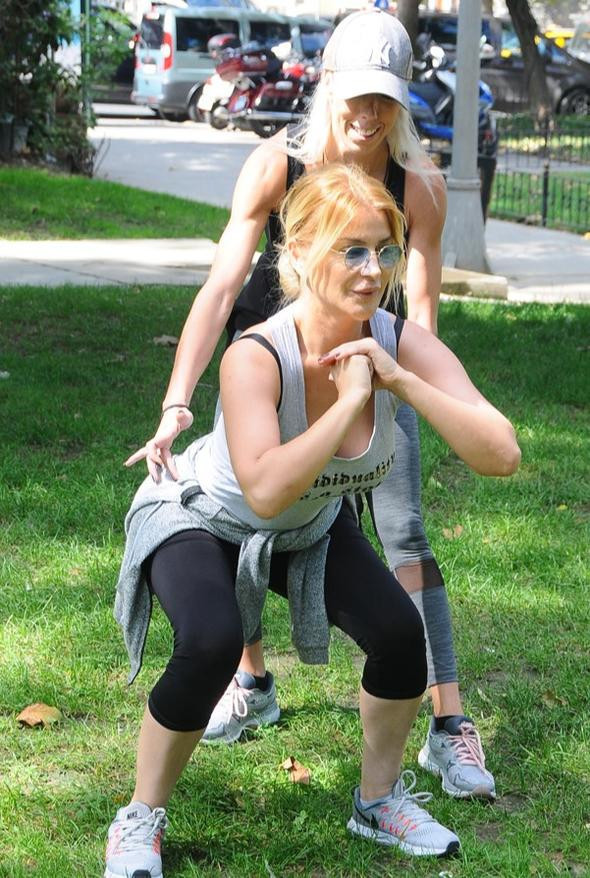 Ünlü ismin evine haciz geldi! Çocuğunun gitarı ve bilgisayarı bile... - Resim: 4