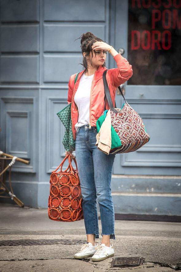 Selena Gomez arkadaşının böbreğiyle setlere geri döndü - Resim: 4