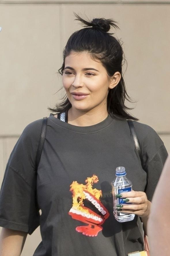 En küçük Kardashian açıkladı: Hamileyim - Resim: 4