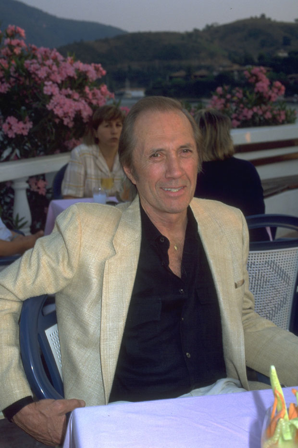 Ödüllü oyuncu fantezi kurbanı oldu! - Resim: 3