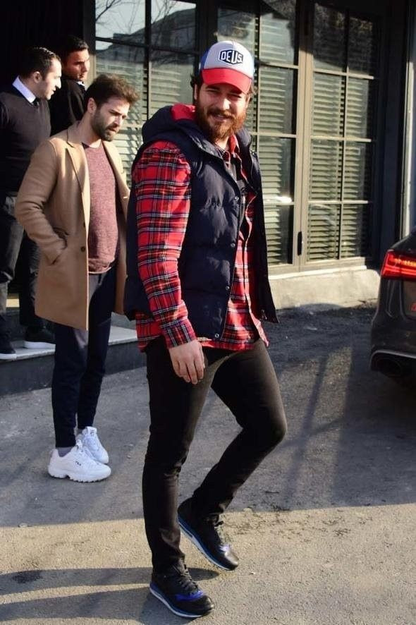 Görenleri şaşırttı! Çağatay Ulusoy'un imaj değişikliğinin sebebi ortaya çıktı - Resim: 3