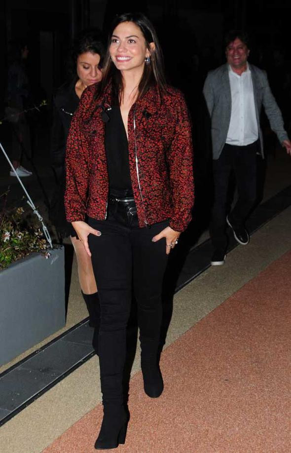 Erkenci Kuş'un çifte kumruları Demet Özdemir ve Can Yaman aşk mı yaşıyor? - Resim: 3