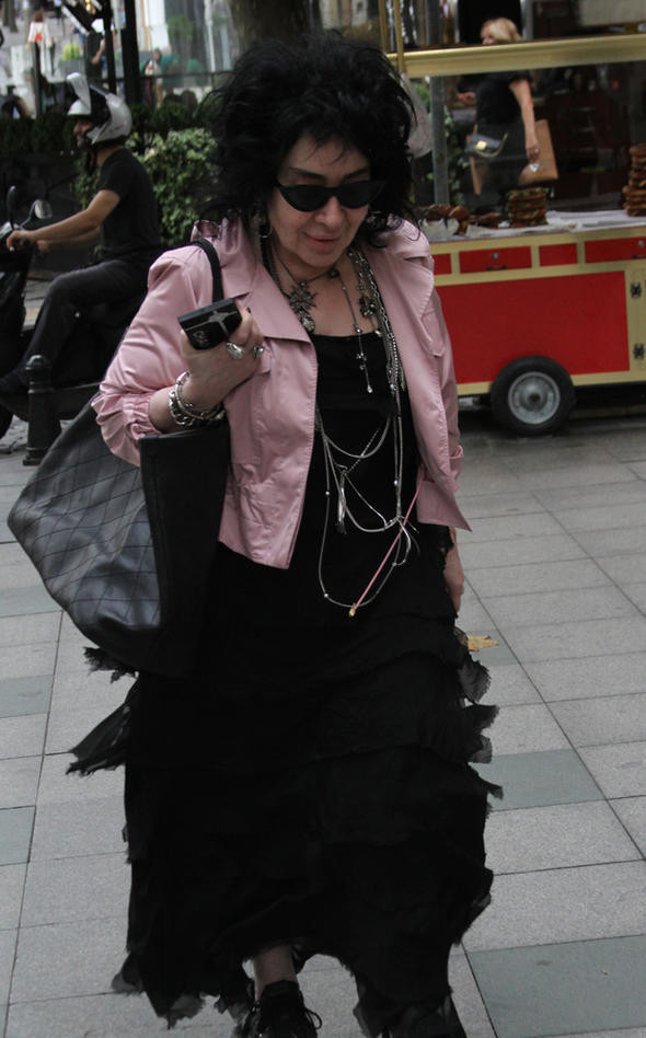 Dünyası başına yıkıldı! Nur Yerlitaş'tan kötü haber - Resim: 3