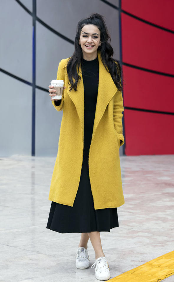 Ünlü oyuncuya aile tavsiyesi; Oyunculuğu bırak gül gibi mesleğin var - Resim: 2