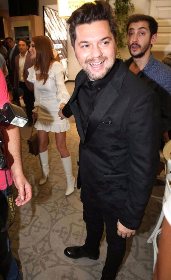 Elçin Sangu'nun sevgilisinden bomba 'öpüşme' çıkışı... - Resim: 1