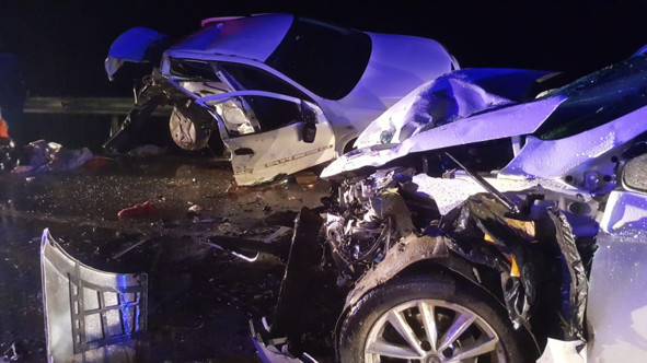 Sinop'ta iki otomobil kafa kafaya çarpıştı bilanço ağır - Resim: 0