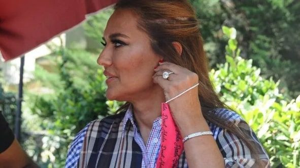 Demet Akalın kızı Hira'ya sigortalı maaşlı öğretmen tutup okulu eve getirdi - Resim: 2