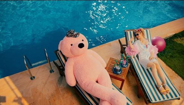 Aleyna Tilki'nin Sen olsan bari şarkısı ve klibi çalıntı mı? - Resim: 2