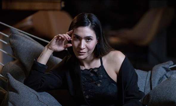 Survivor'a yeni katılan Berna Canbeldek kimdir? - Resim: 2