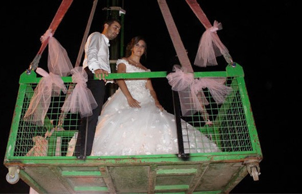 Gelin ve damat ilk gece şaşkına döndü - Resim: 2