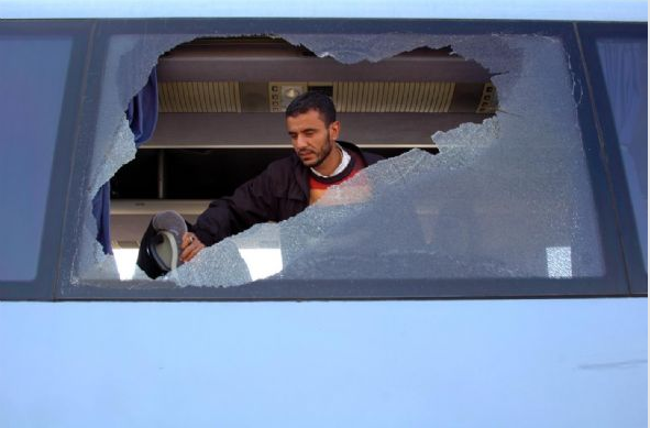 Türk hacılara kurşun yağdırdılar - Resim: 2