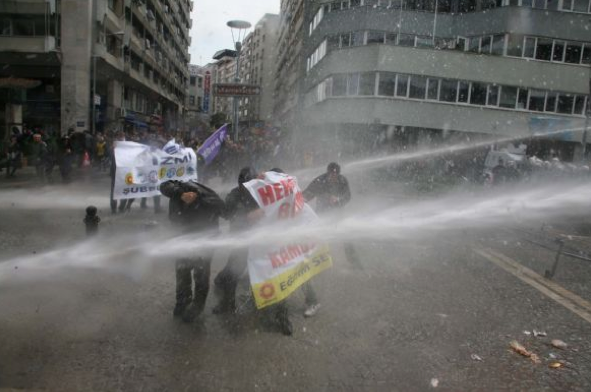 KESK üyelerine polis müdahalesi - Resim: 3