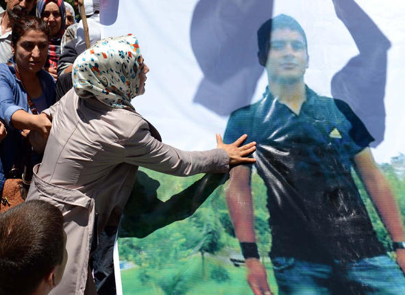 Gözler bugün bu cenazedeydi! - Resim: 3