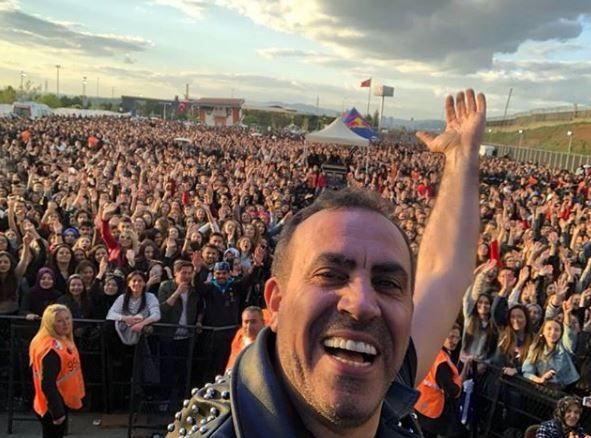 Haluk Levent mültecilere yardım çağrısı yaptı! Tepkiler gelince paylaşımlarını sildi - Resim: 1