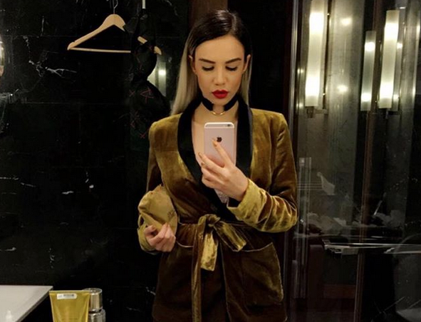 Ayşenur Balcı +18 fotoğrafları sonrasında sıfırladı işte son hali - Resim: 18