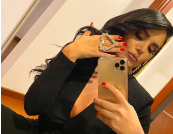 Fatoş Yelliler kimdir aslen nereli kaç yaşında? Fatoş Yelliler sevgilisi kimdir? - Resim: 0