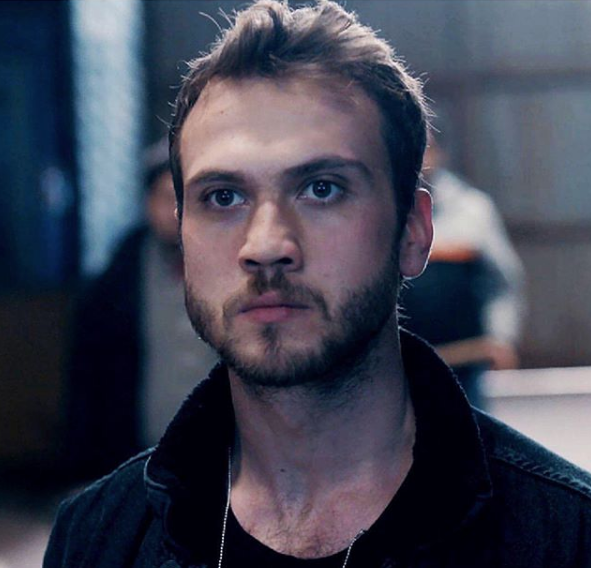 Show TV'nin Çukur dizisinde şok başrol diziden ayrılıyor mu! - Resim: 4