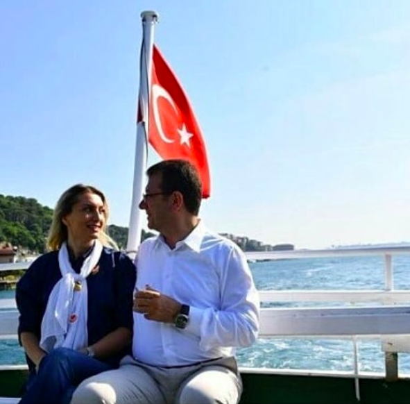 Dilek İmamoğlu aslen nereli Ekrem İmamoğlu'nun eşi kimdir? - Resim: 0