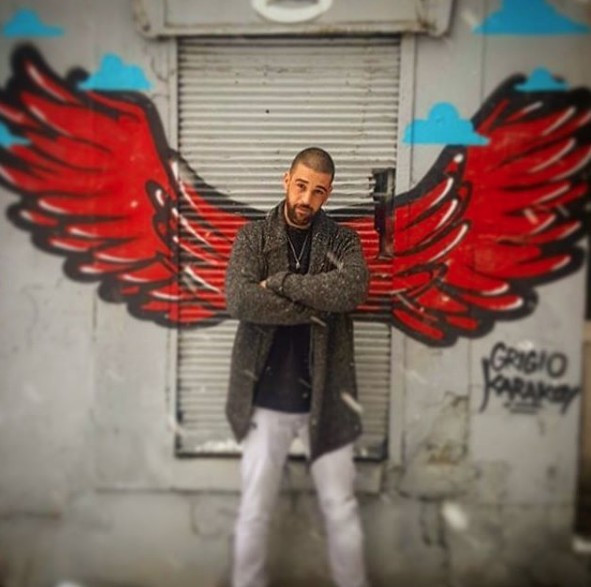 Yiğit İzik eşiyle fotoğraf paylaştı herkes annesi sandı - Resim: 2