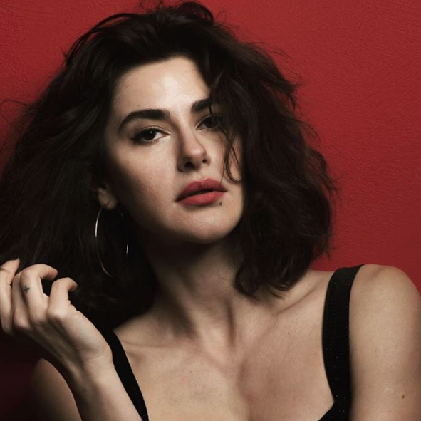 Bu Nesrin Cavadzade olamaz! Fotoğrafı görenler gözlerine inanmadı - Resim: 2