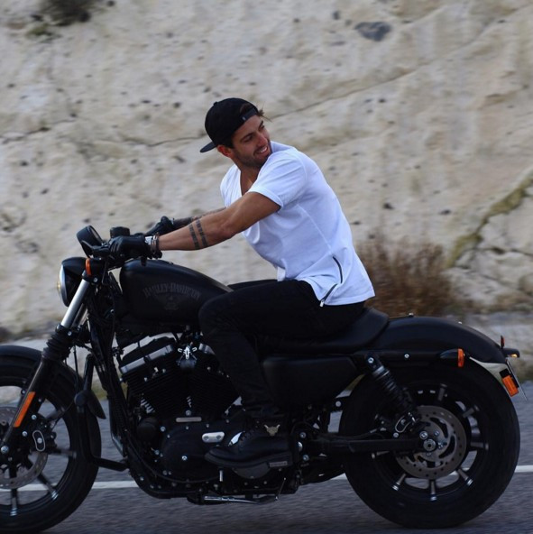 Survivor Serkan Tütüncü sevgilisi ile Instagram pozları - Resim: 2