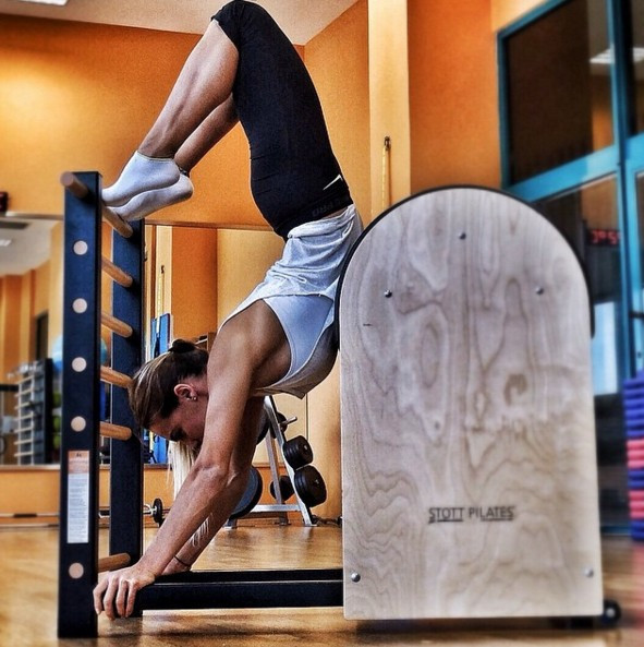 Survivor Damla Can evli mi Instagram pozları - Resim: 2