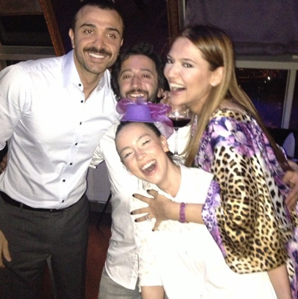 Demet Akalın'ın yeni haline bakın 8 yıl sonra bir ilk  - Resim: 4