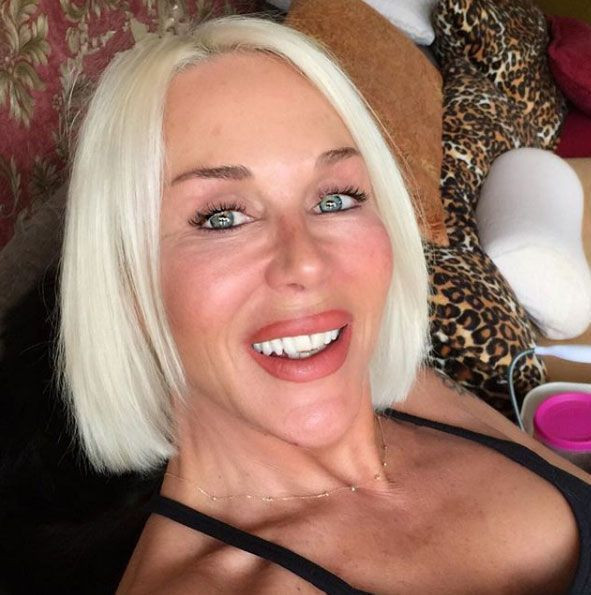 Billur Kalkavan'dan olay sözler: Dizilerde öpüşmek yasak seks yapmıyoruz - Resim: 1