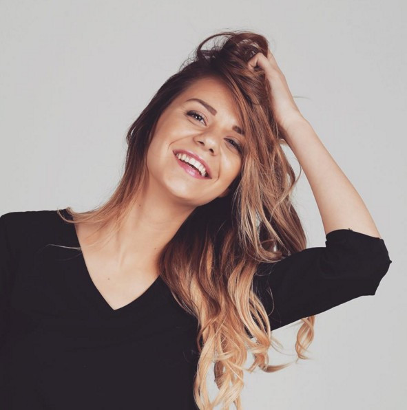 Survivor Aylin Şallı oyuncu mu Instagram pozları  - Resim: 2