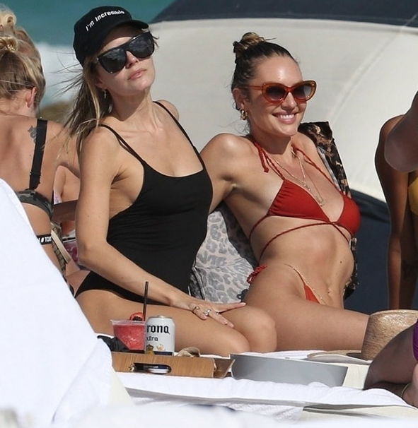 Ünlü model plajı yaktı geçti - Resim: 1