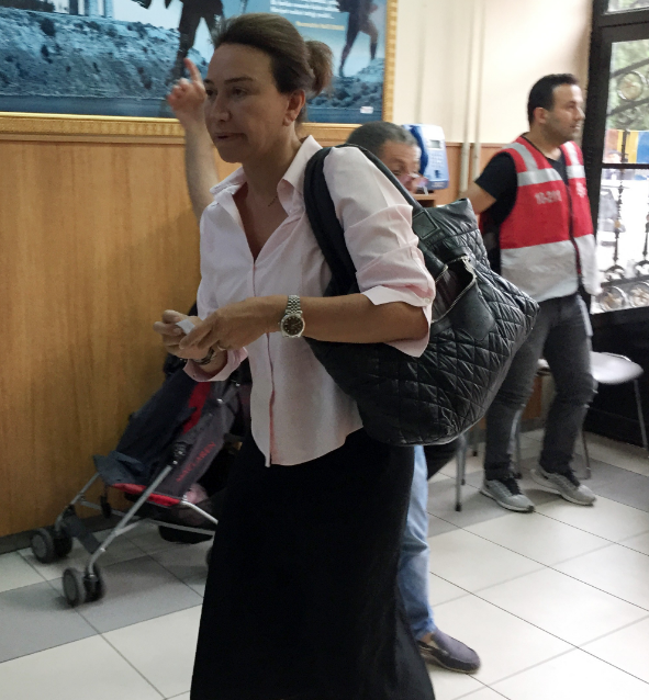 Ünlüler sandık başında! Nusret sandığı bile 'tuzladı' - Resim: 4