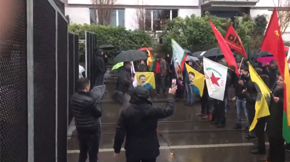 Afrin paniği sokağa sıçradı! Şok fotoğraflar - Resim: 2