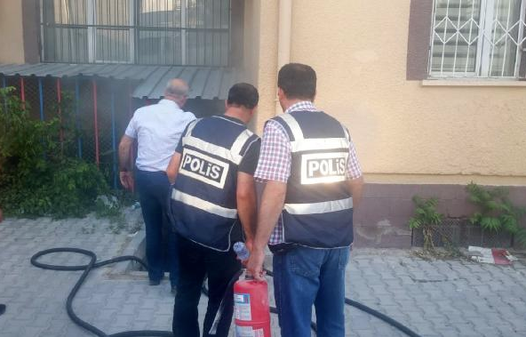 Niğde Adliyesi'nde yangın olay yerinden görüntüler  - Resim: 4