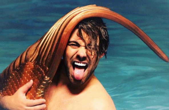 Binlerce lira harcayıp deniz kızı oldu! - Resim: 4