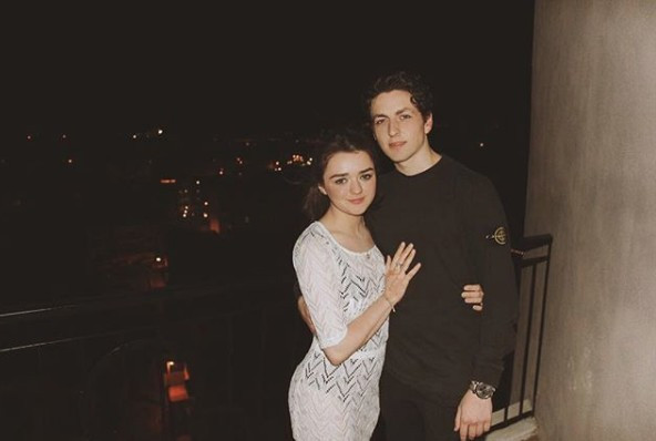 Westeros'ta kaybeden Arya Stark aşkta kazandı sevgilisine bakın - Resim: 4