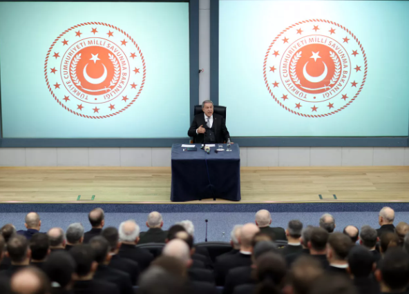 Yunanistan'a çok sert seslendi! 'Kabul etmeyiz' diyen Bakan Akar: Aklınızı başınıza alın - Resim: 0