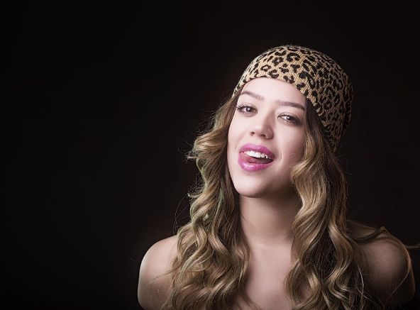 Özcan Deniz'e büyük sürpriz! Bir kez daha havalara uçtu - Resim: 4