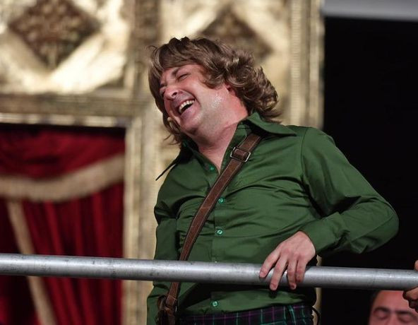 Komedyen Tolga Çevik'in kriz çıkaran ifşası! O videoyu izleyince şoka girdi, mahkemeye koştu! - Resim: 2